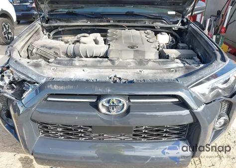 2024 Toyota 4Runner Sr5 z USA, uszkodzony, nr VIN JTEMU5JR8R6230164